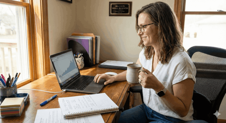 Solo 401k Owner Small Business Entrepreneur Saving for Retirement (1)